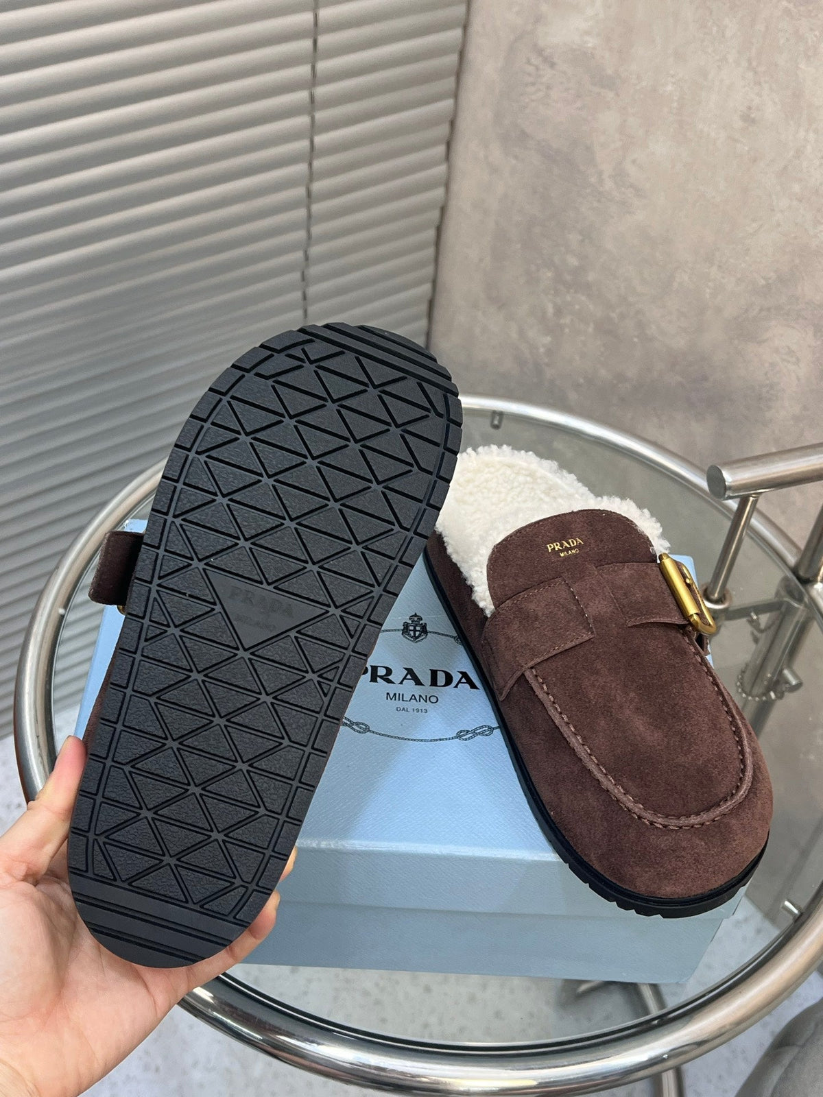 Prada 26s Mules Coffee Suede Shearing 952901