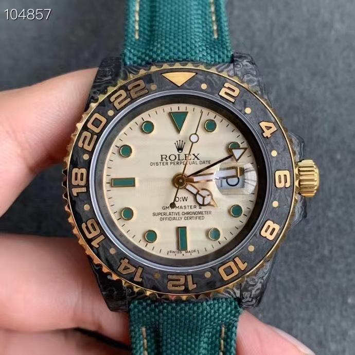 GMT-MASTER II CUSTOM CARBON CREAM DIAL