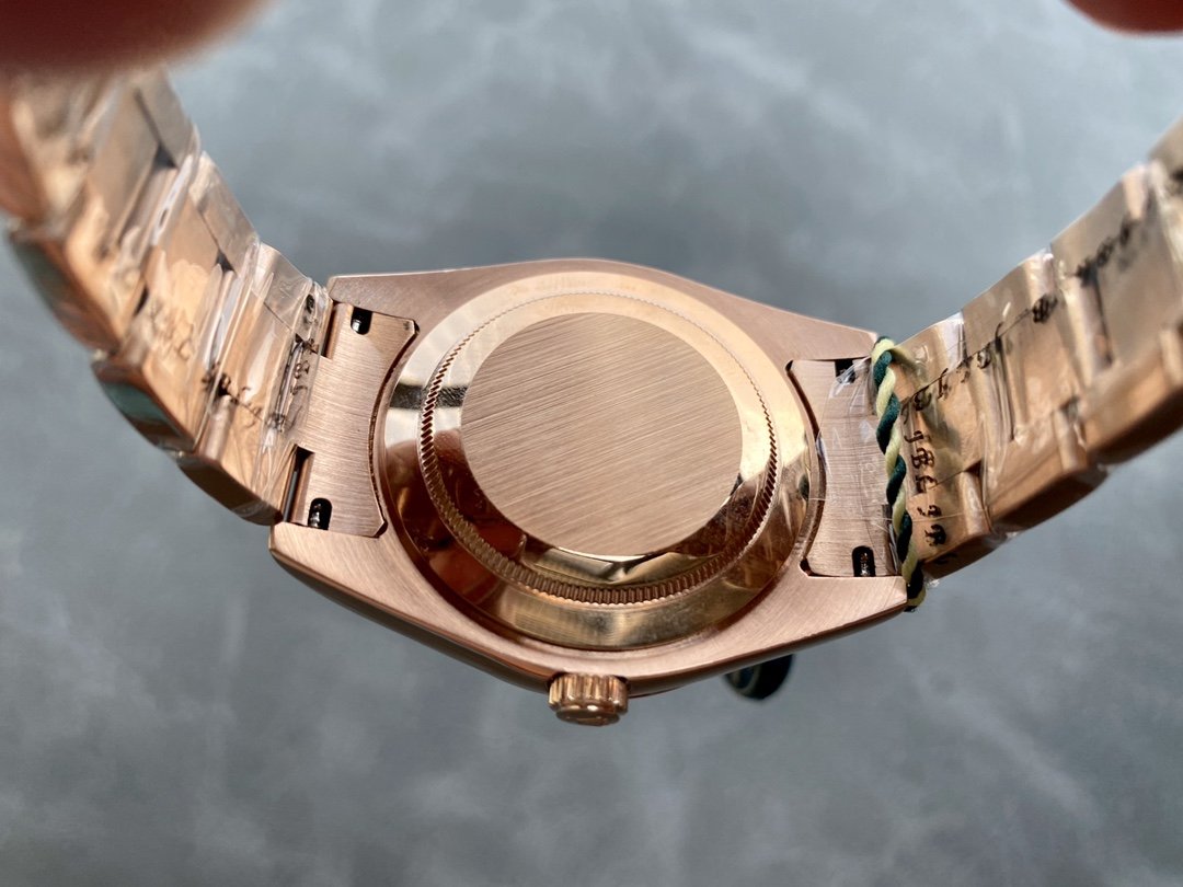 SKY-DWELLER 42 ROSE GOLD BLACK DIAL