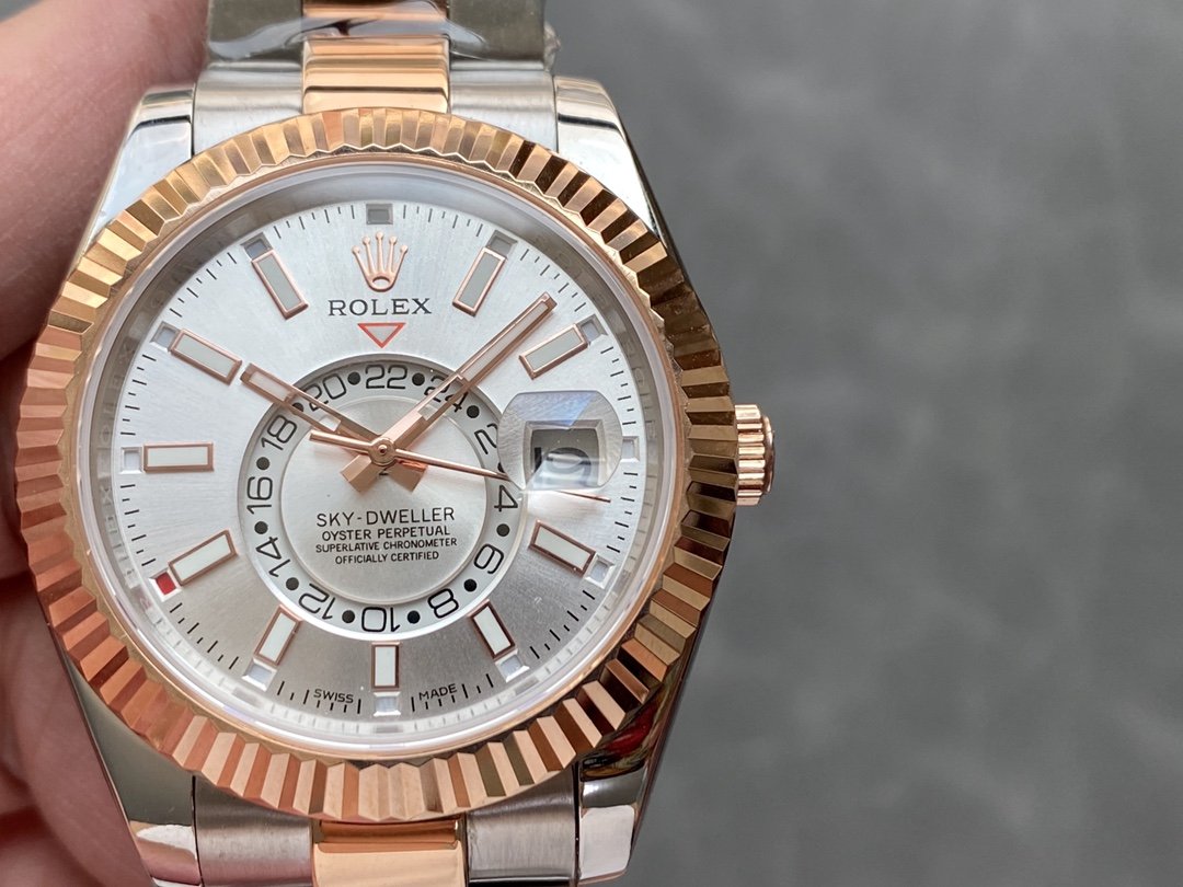 SKY-DWELLER TWO-TONE 42 ROSE GOLD BEZEL GREY DIAL