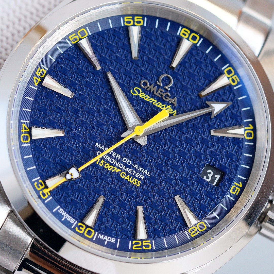 SEAMASTER AQUA TERRA 150M CO-AXIAL 007 SPECTRE