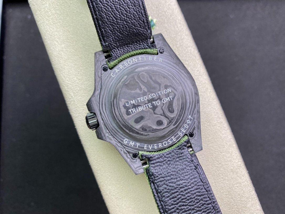 GMT - MASTER II CARBON CASE KHAKI DIAL