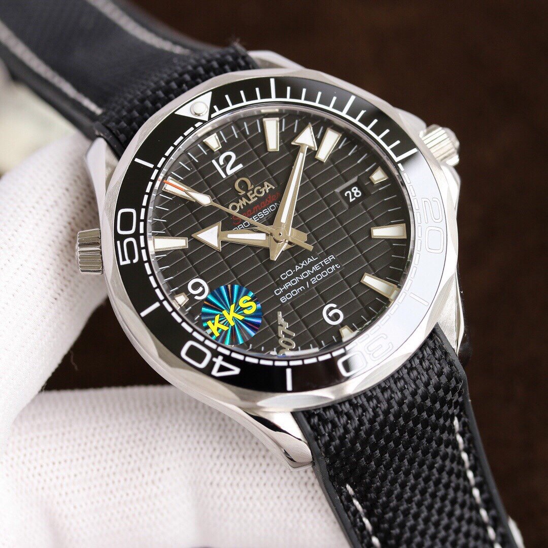 SEAMASTER PROFESSIONAL PLANET OCEAN 600M RUBBER STRAP