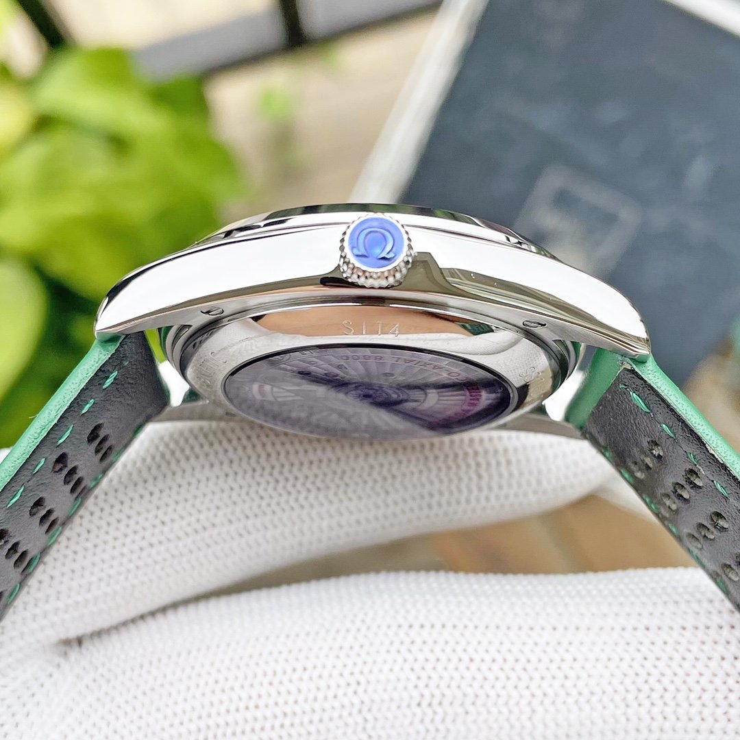 SEAMASTER AQUA TERRA CO-AXIAL TWO-TONE BLUE DIAL