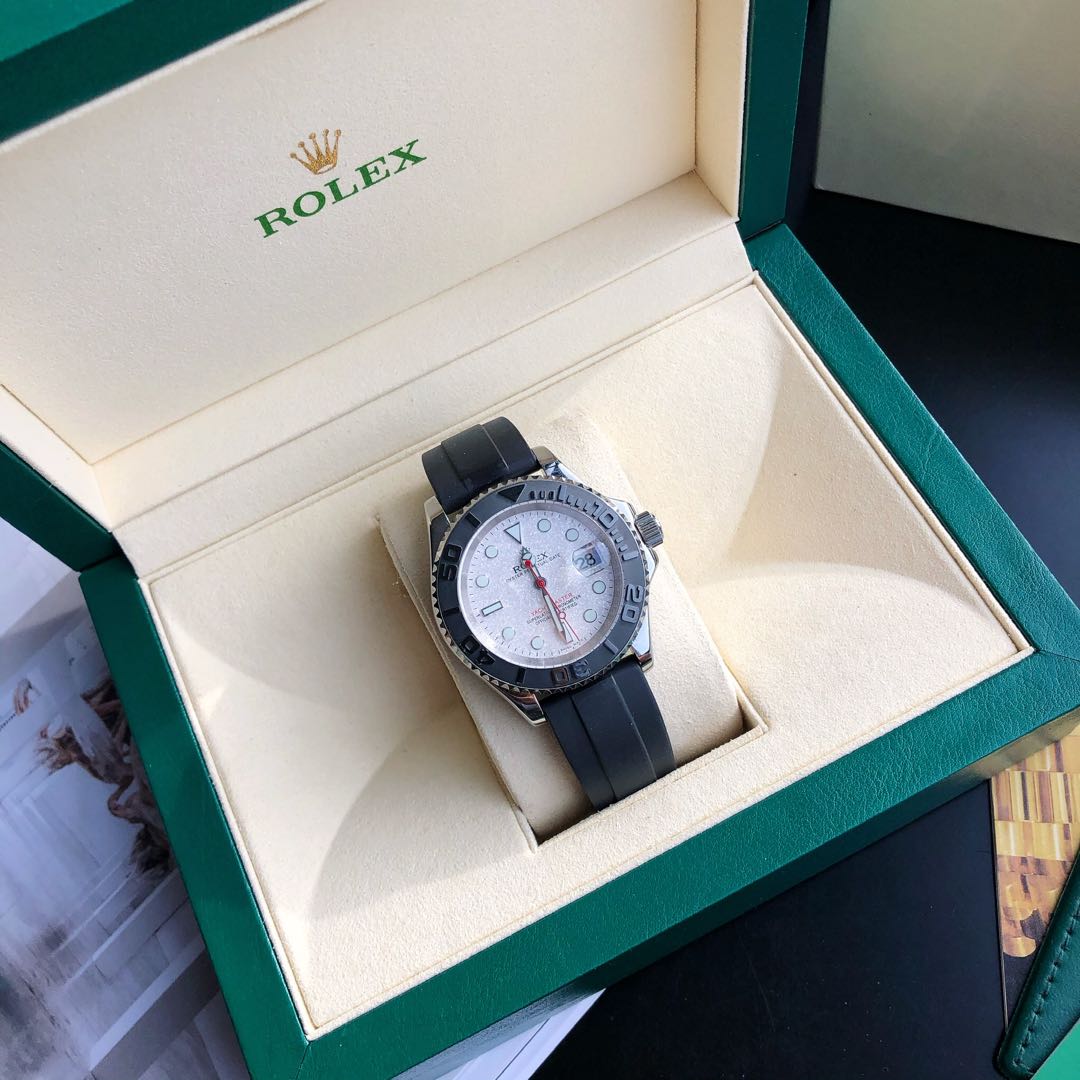 YACHT-MASTE BLACK BEZEL WHITE DIAL