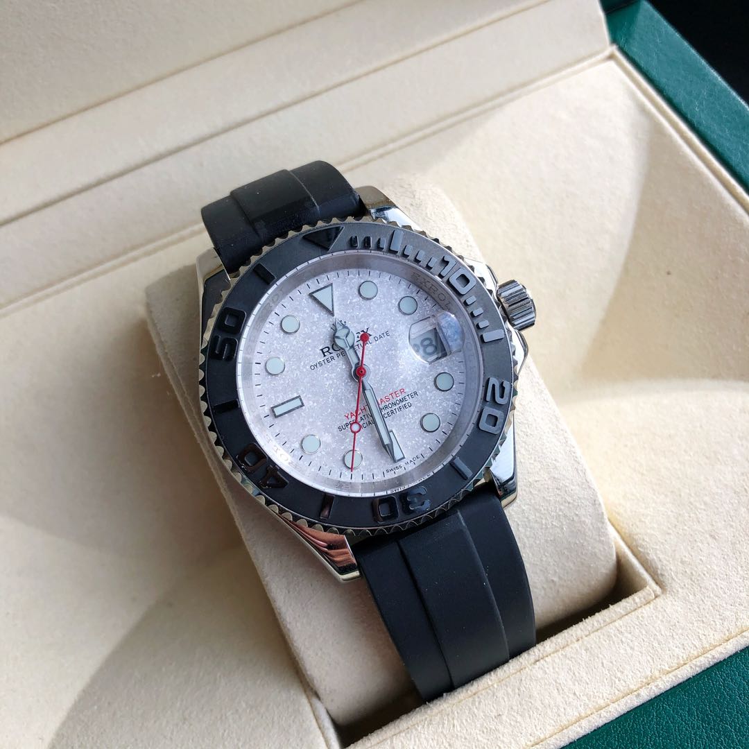 YACHT-MASTE BLACK BEZEL WHITE DIAL