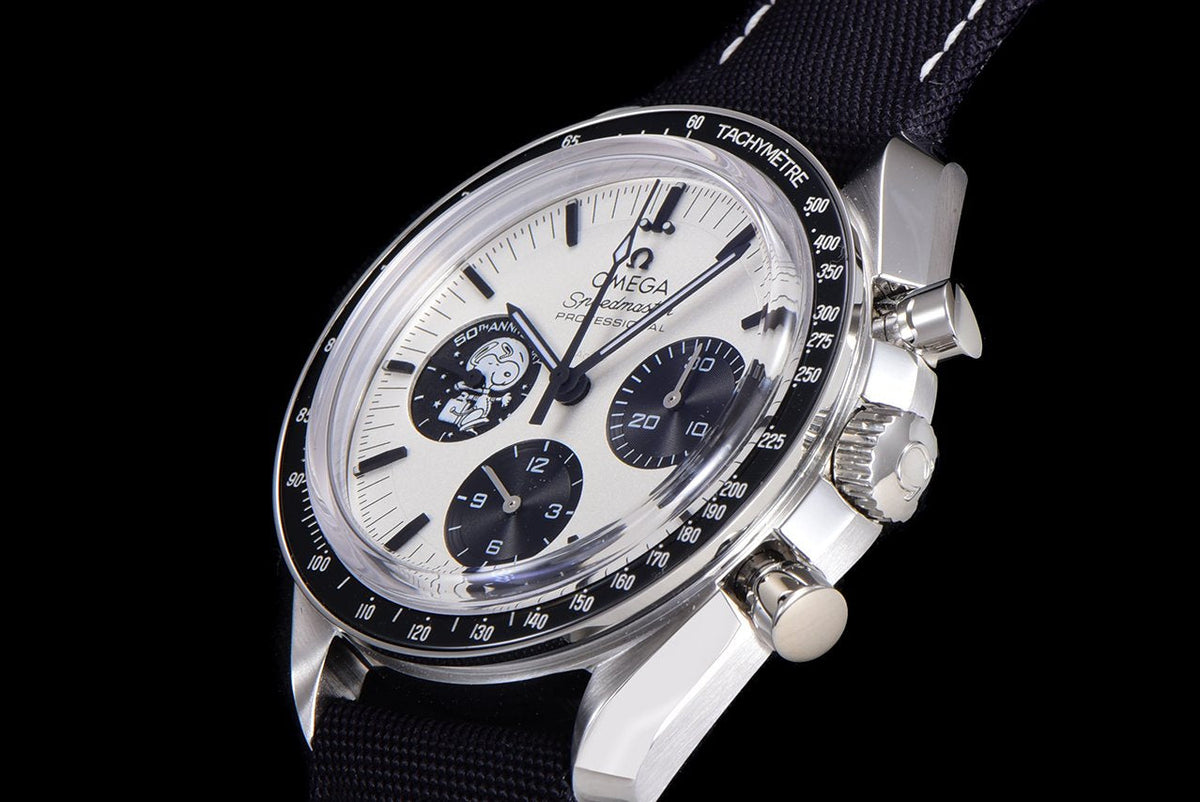 SPEEDMASTER MOONWATCH SNOOPY BLACK BEZEL TEXTILE