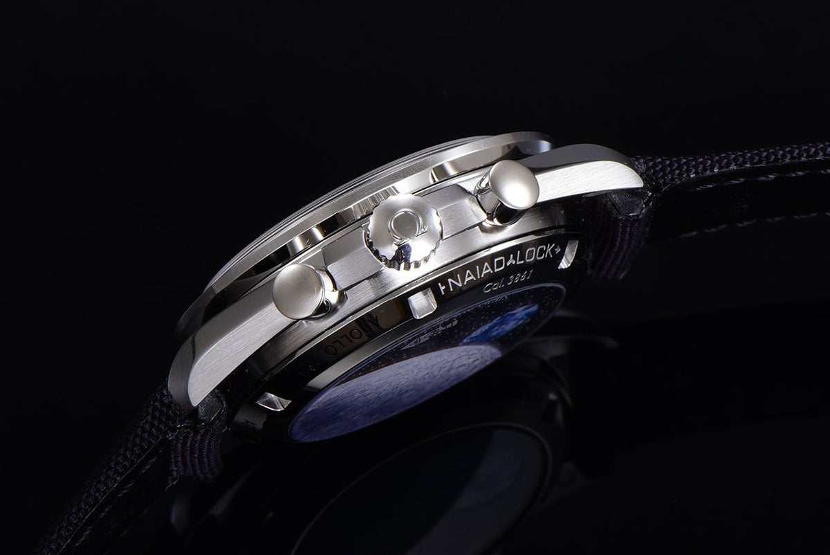 SPEEDMASTER MOONWATCH SNOOPY BLACK BEZEL TEXTILE