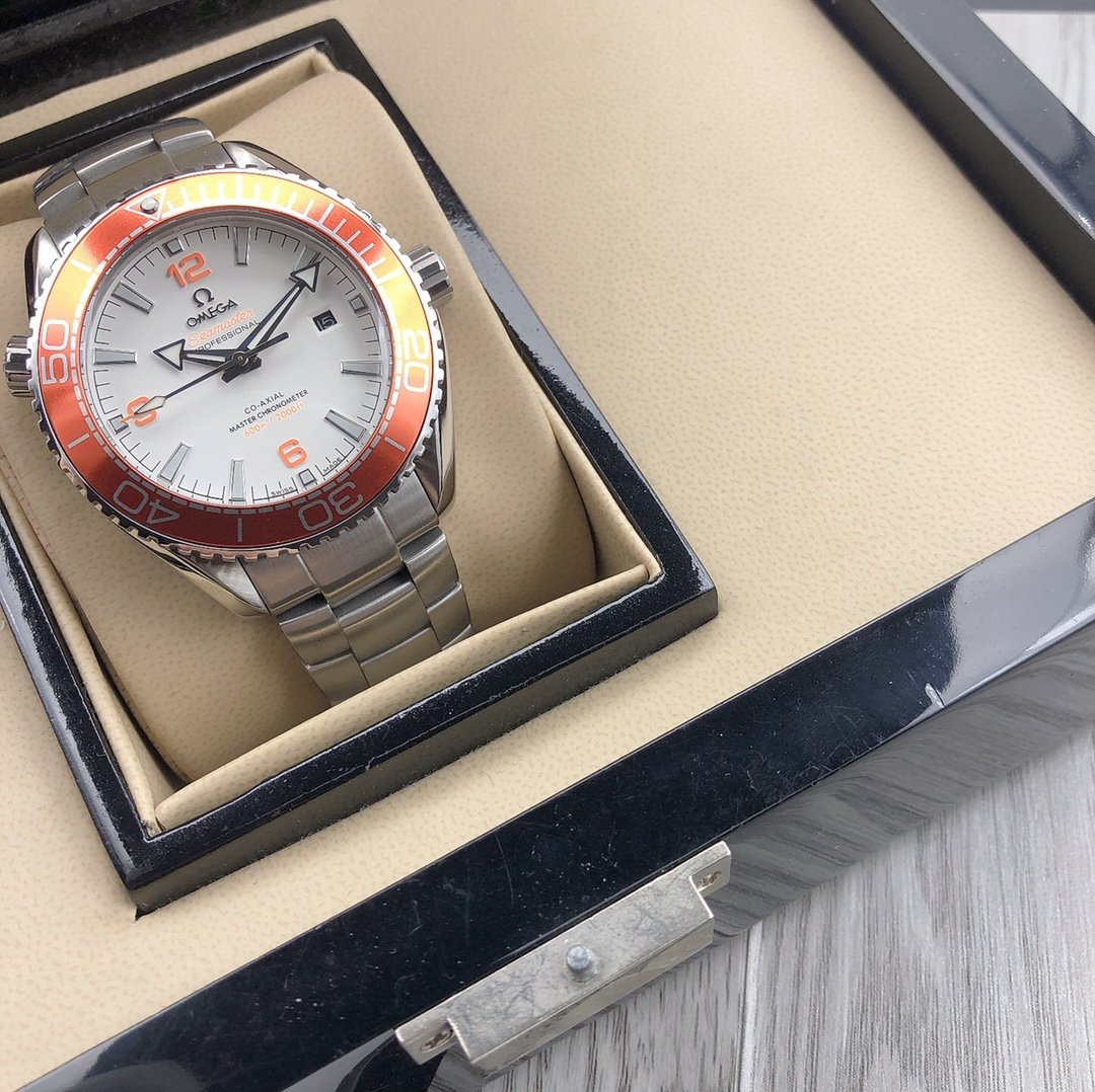 SEAMASTER PLANET OCEAN 600 ORANGE BEZEL WHITE DIAL