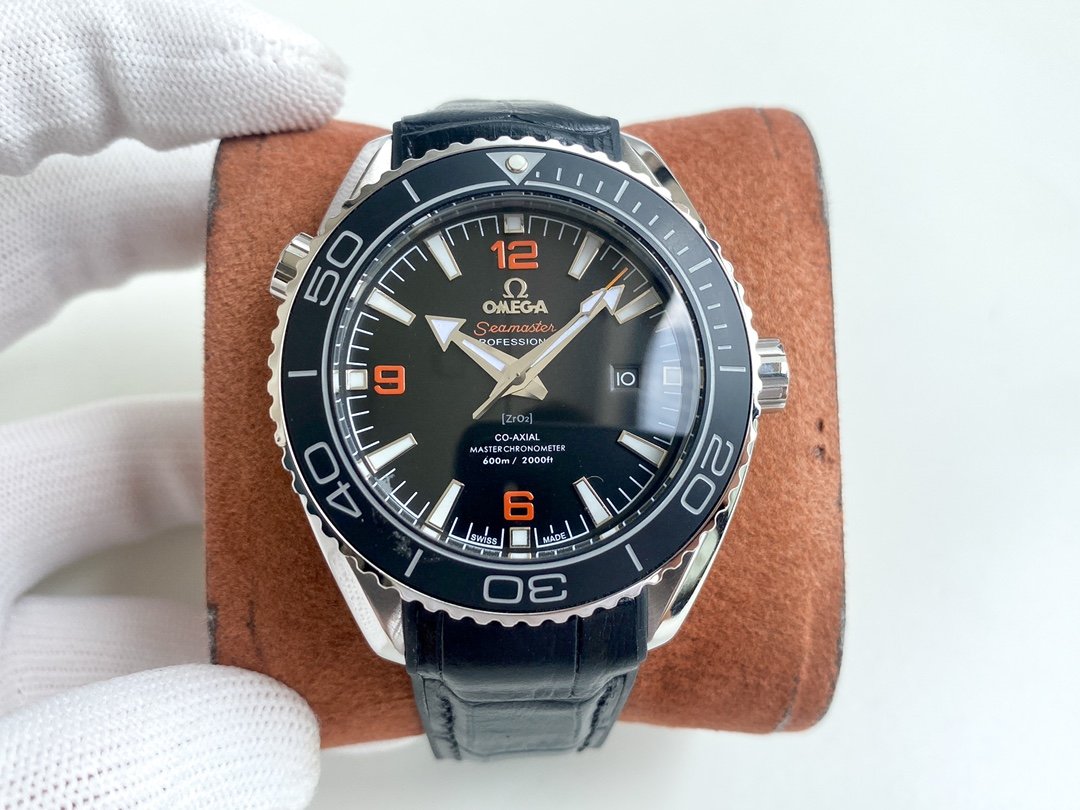SEAMASTER PLANET OCEAN 600 STEEL BLACK CERAMIC LEATHER