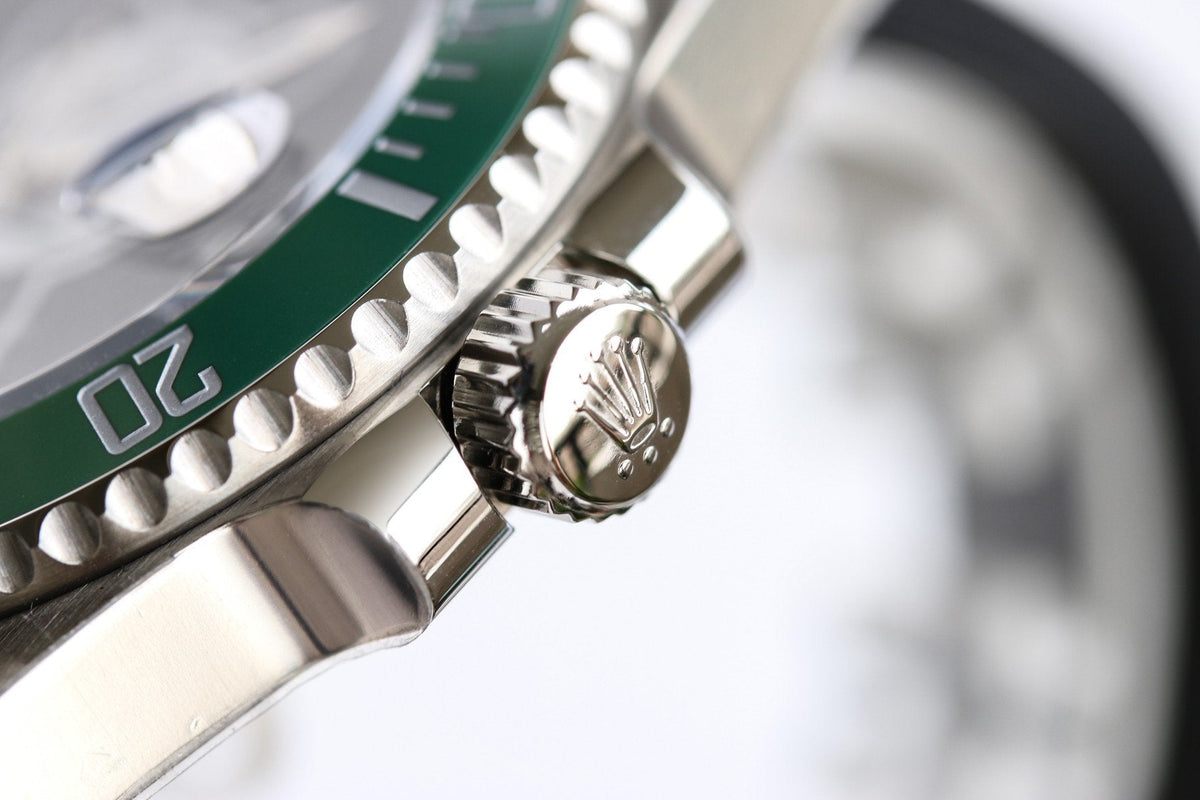 SUBMARINER DATE 40MM CUSTOM STEEL GREEN BEZEL BLACK BEAR DIAL