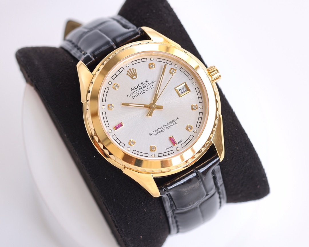 DATEJUST 40MM SMOOTH BEZEL GOLD CASE BLACK LEATHER