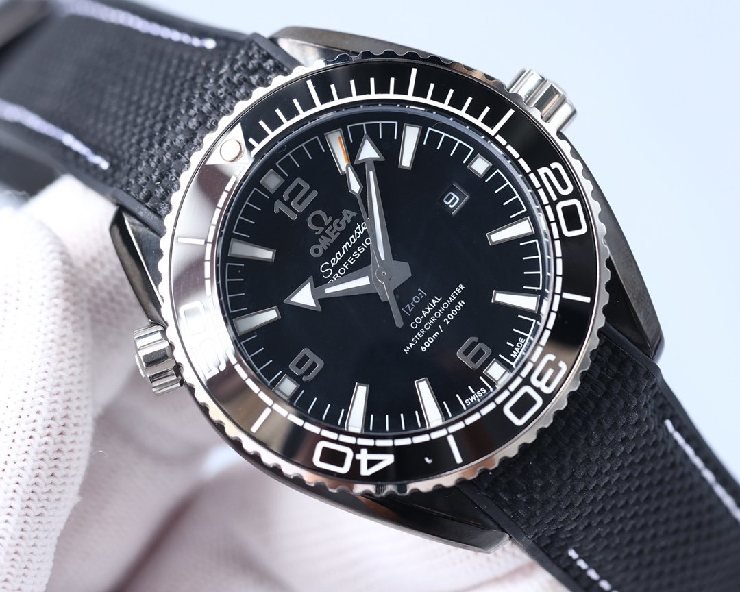 SEMASTER PLANET OCEAN 600M BLACK CASE TEXTILE