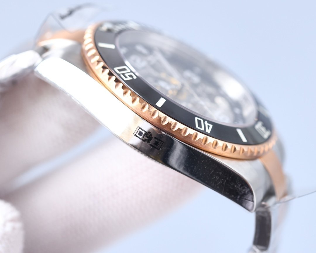 SUBMARINER DATE 40MM CUSTOM SKELETON DIAL