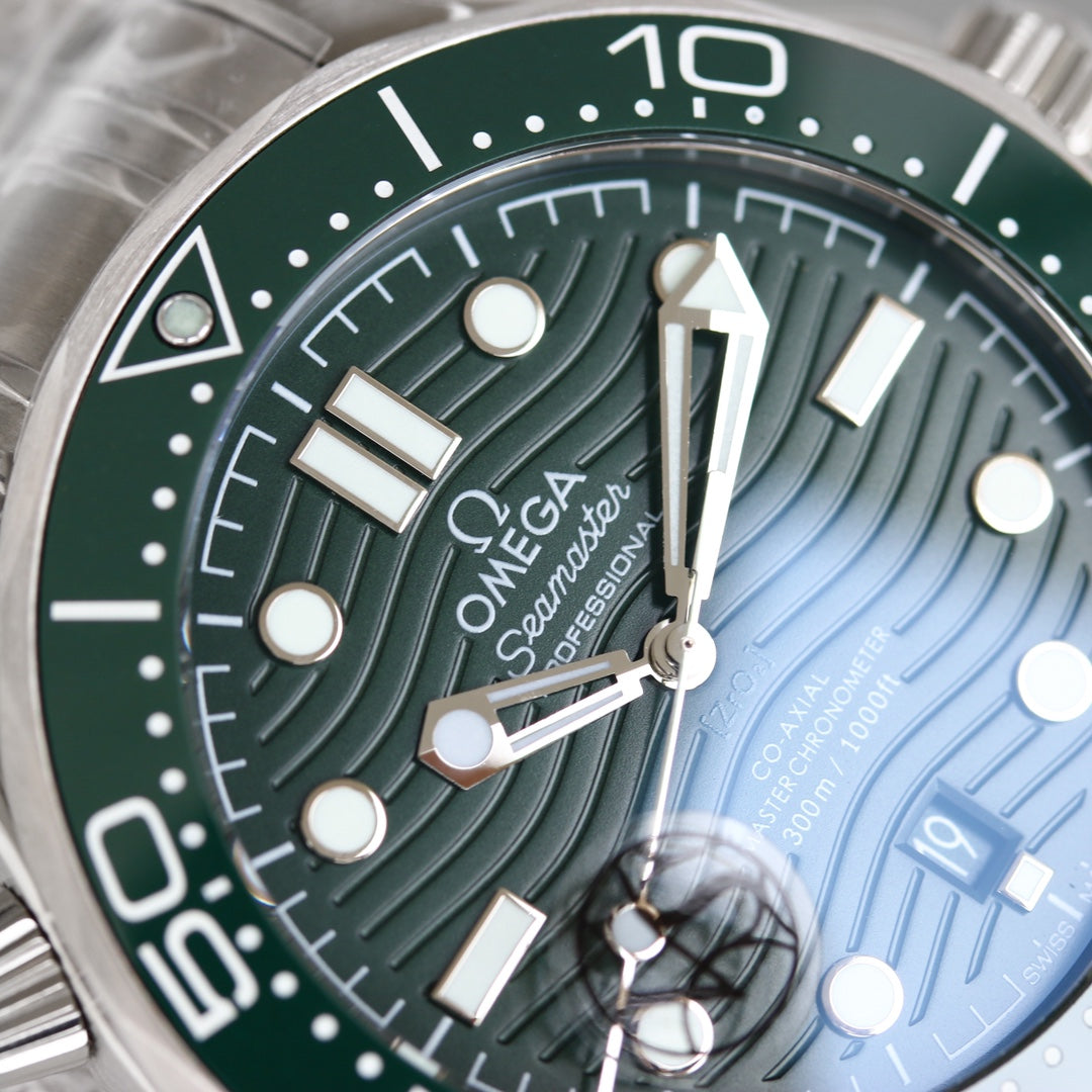 SEAMASTER DIVER 300 CUSTOM GREEN DIAL