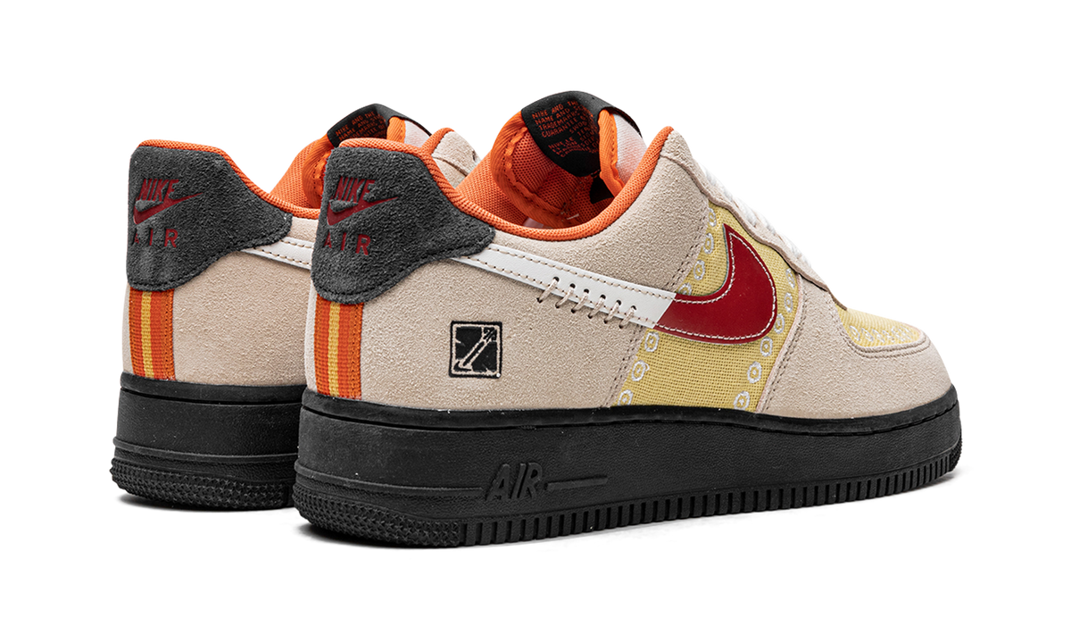Air Force 1 Low "Somos Familia" DZ5355 126