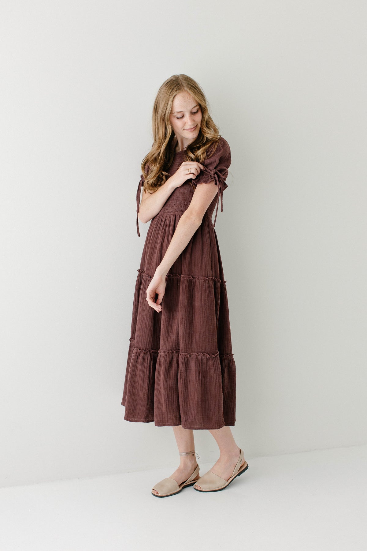 'Adriel' Cotton Gauze Smocked Bodice Midi Dress