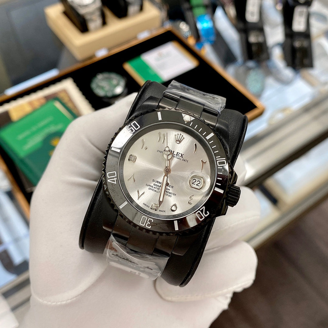 OYSTER PERPETUAL DATE 40MM WHITE & BLACK SHELL