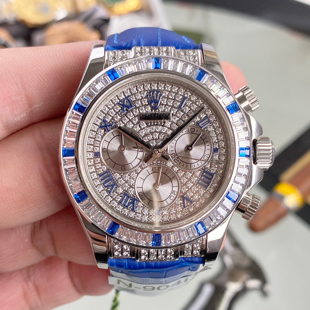 DAYTONA SET WITH 36 BAGUETTE-CUT DIAMONDS