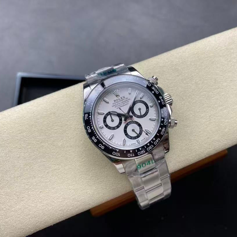 Rolex Cosmograph Daytona 40mm White Dial Oystersteel 126500LN