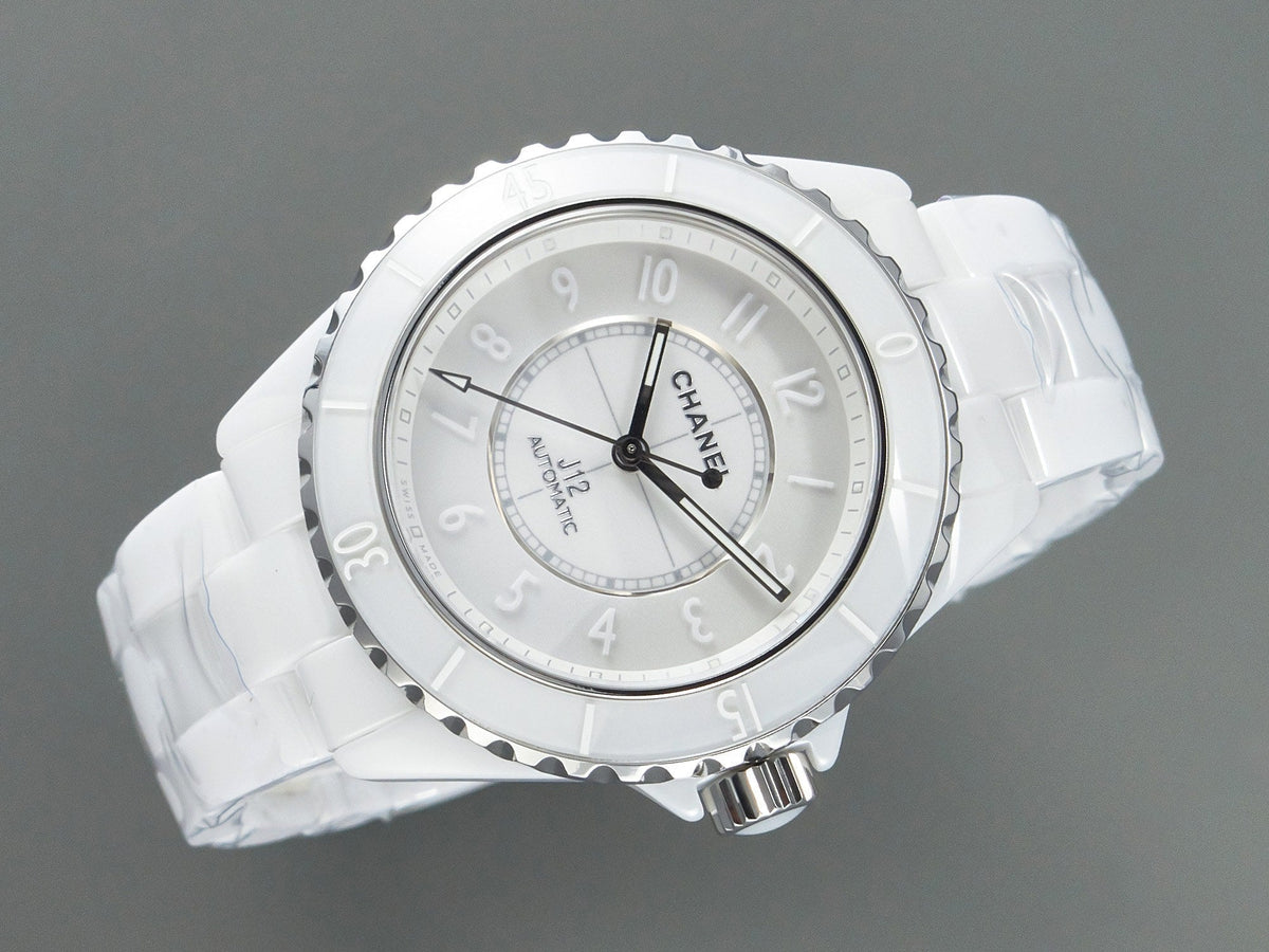 J12 Automatic White Ceramic White Numerals Black White Hands White Dial