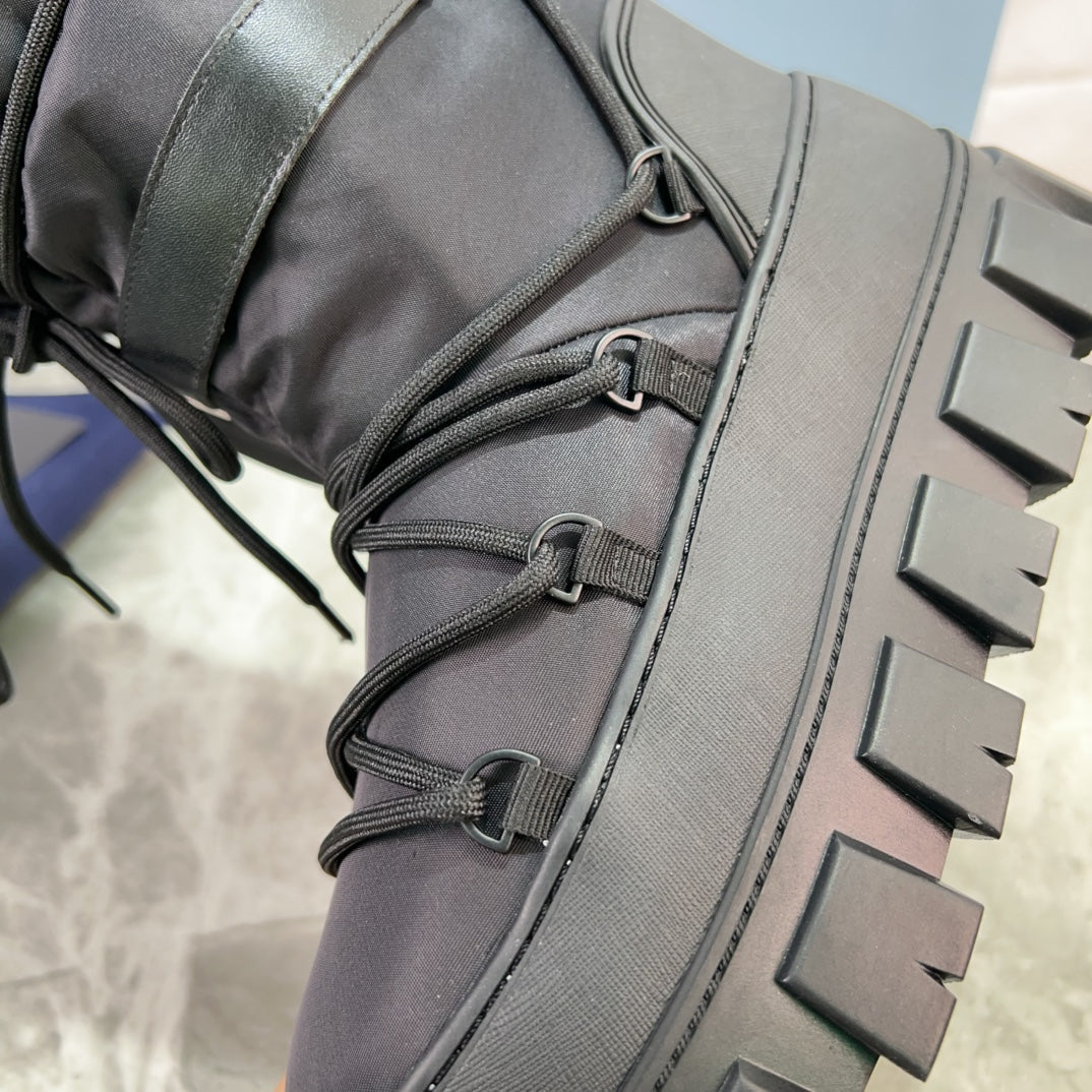 PRA Moon Boots Black With Pouch Recycled Nylon & Cowhide 454736
