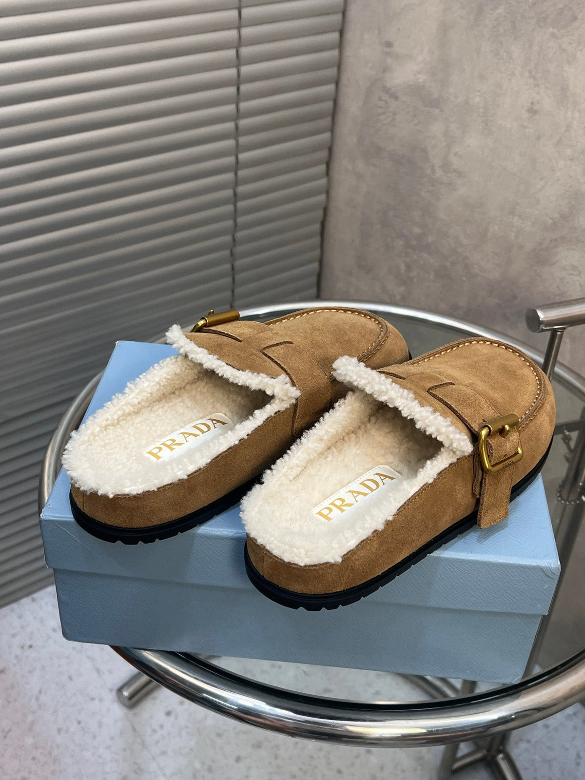 Prada 26s Mules Brown Suede Shearing 952902