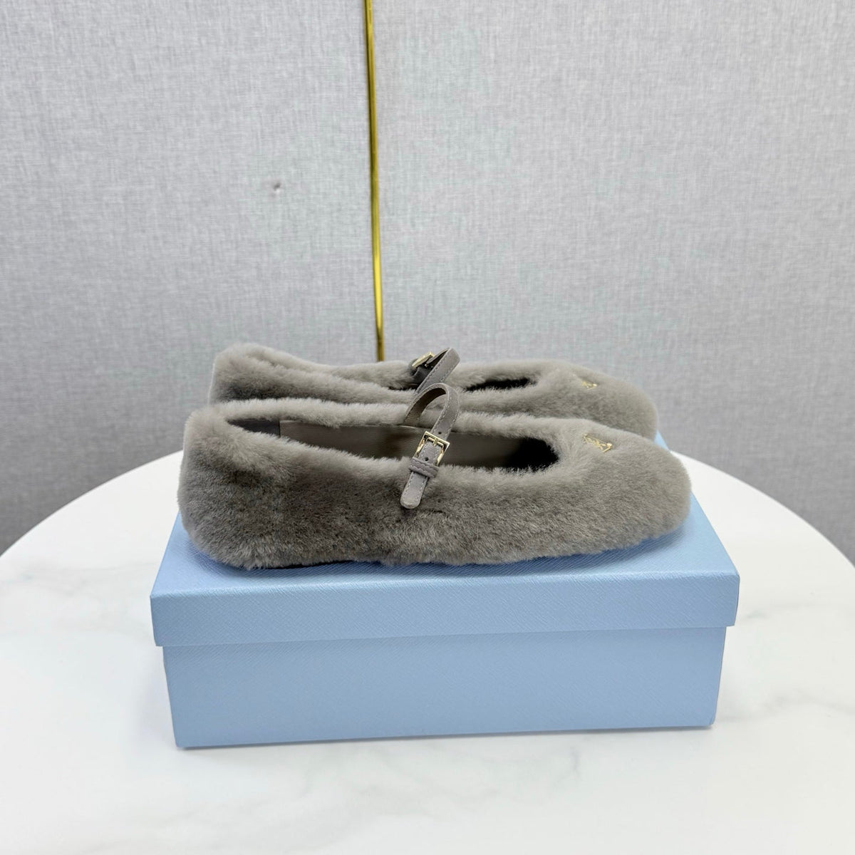 Prada 26s Ballerina Flats Strap With Buckle Grey Fur 973287