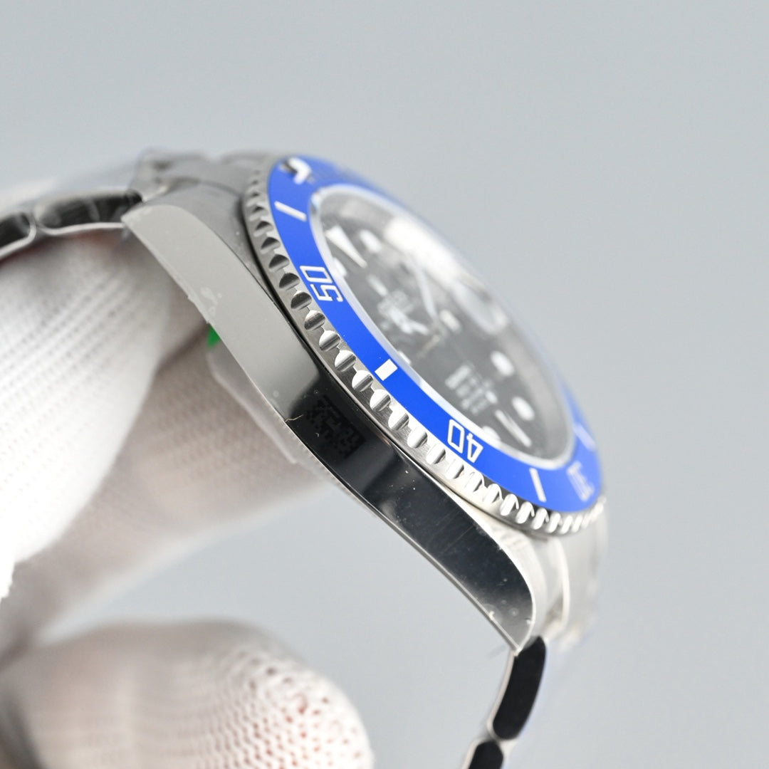 Rolex Submariner 41mm Silver Blue Black Dial