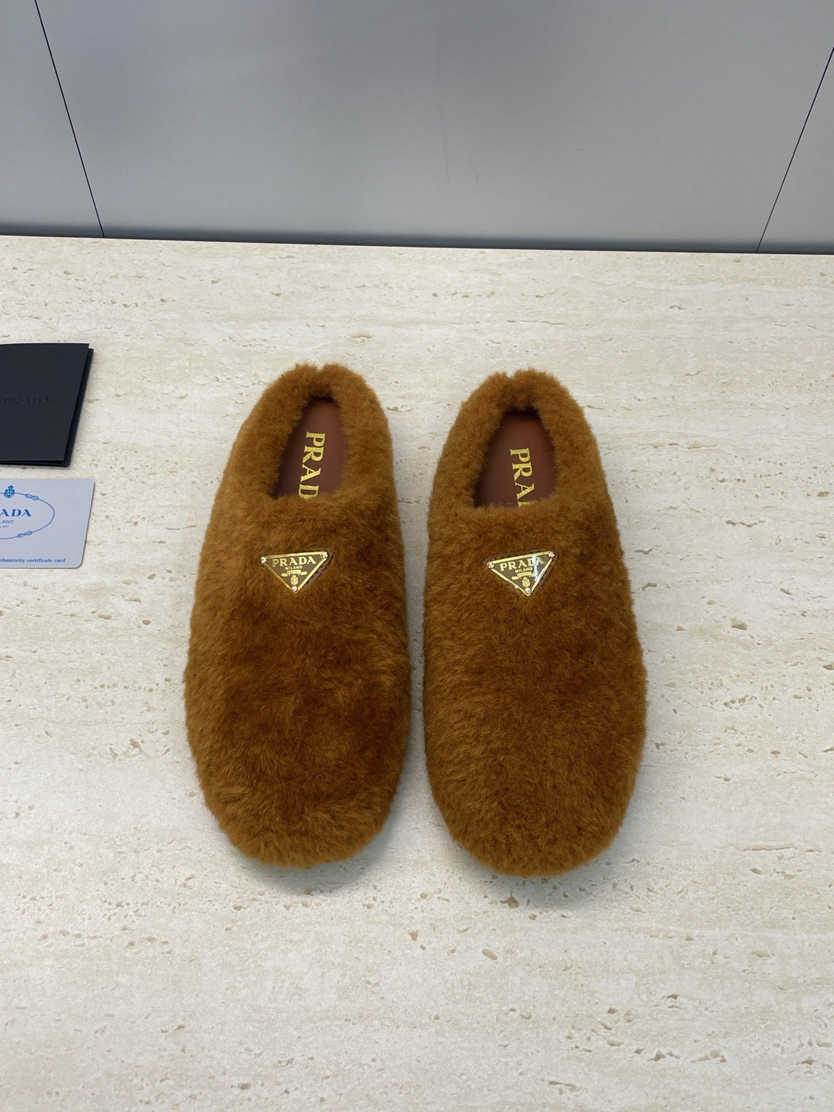 Prada 25s Slide Brown Shearing 551886