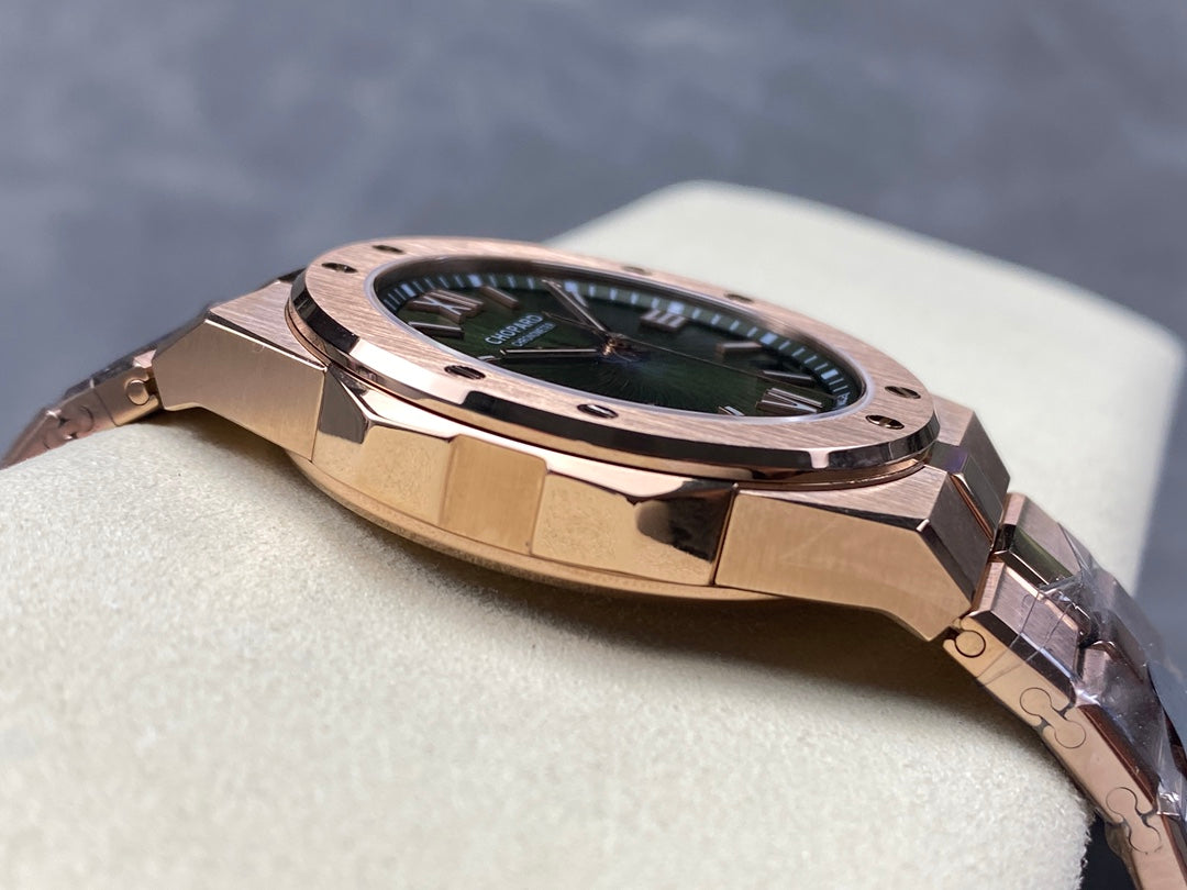 Alpine Eagle 41mm Pink Gold Green Dial