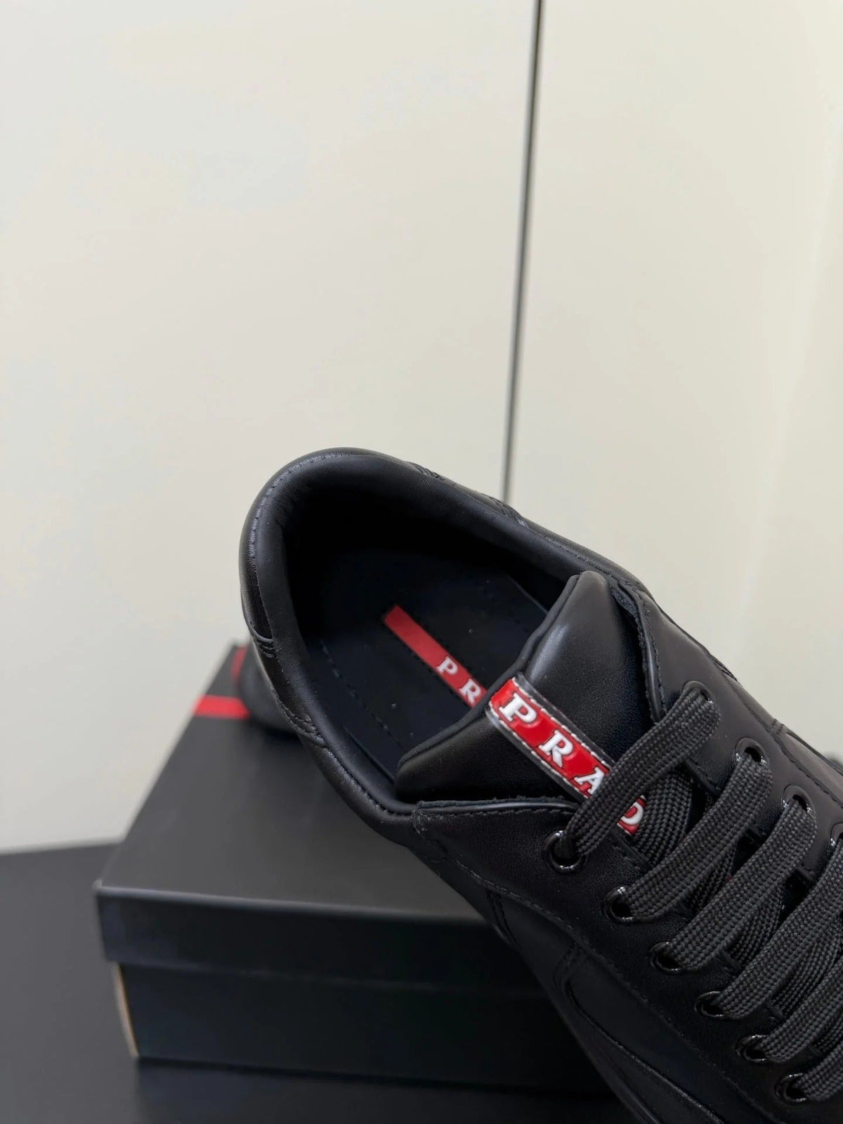PRA 26S Casual Sneakers Black Leather 618916