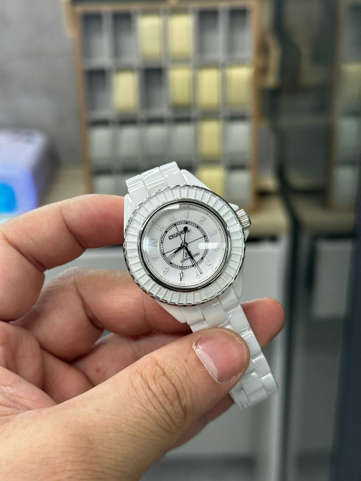 J12 33MM DIAMOND BEZEN WHITE CERAMIC STEEL