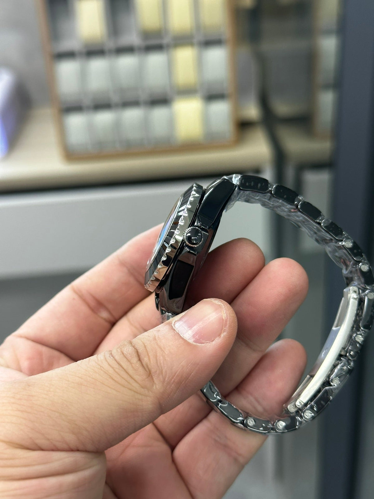J12 33MM DIAMOND BEZEN BLACK CERAMIC STEEL