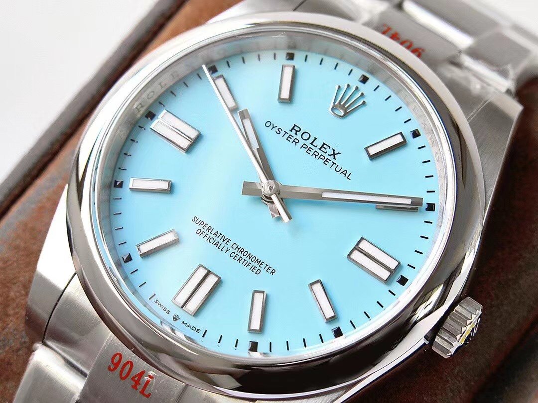 OYSTER PERPETUAL 41 STAINLESS STEEL SKY BLUE DIAL