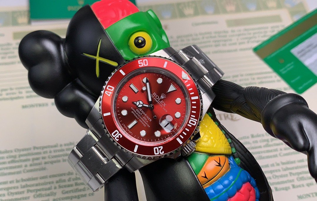SUBMARINER DATE 40 RED DIAL
