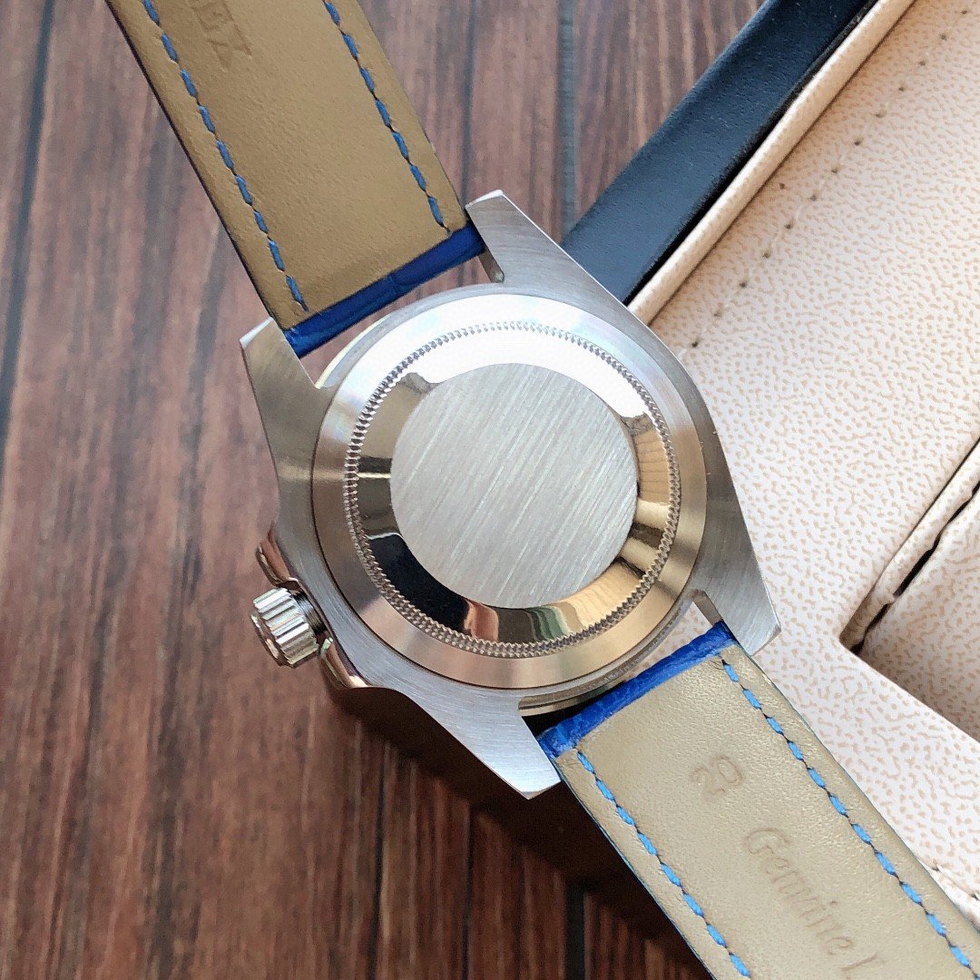 SUBMARINER DATE 40 CERAMIC BEZEL LEATHER STRAP